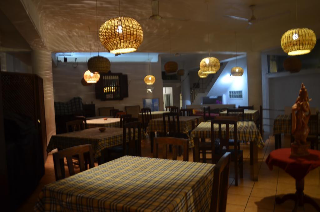 Hotel Paradiso Хиккадува Экстерьер фото