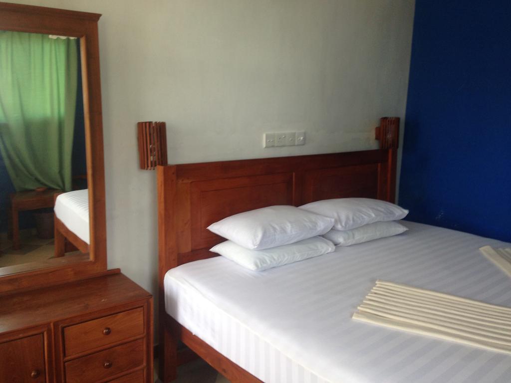 Hotel Paradiso Хиккадува Экстерьер фото
