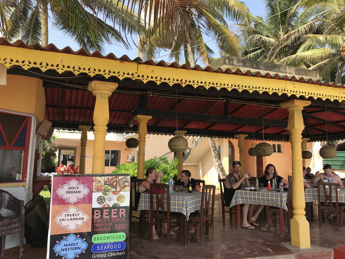 Hotel Paradiso Хиккадува Экстерьер фото
